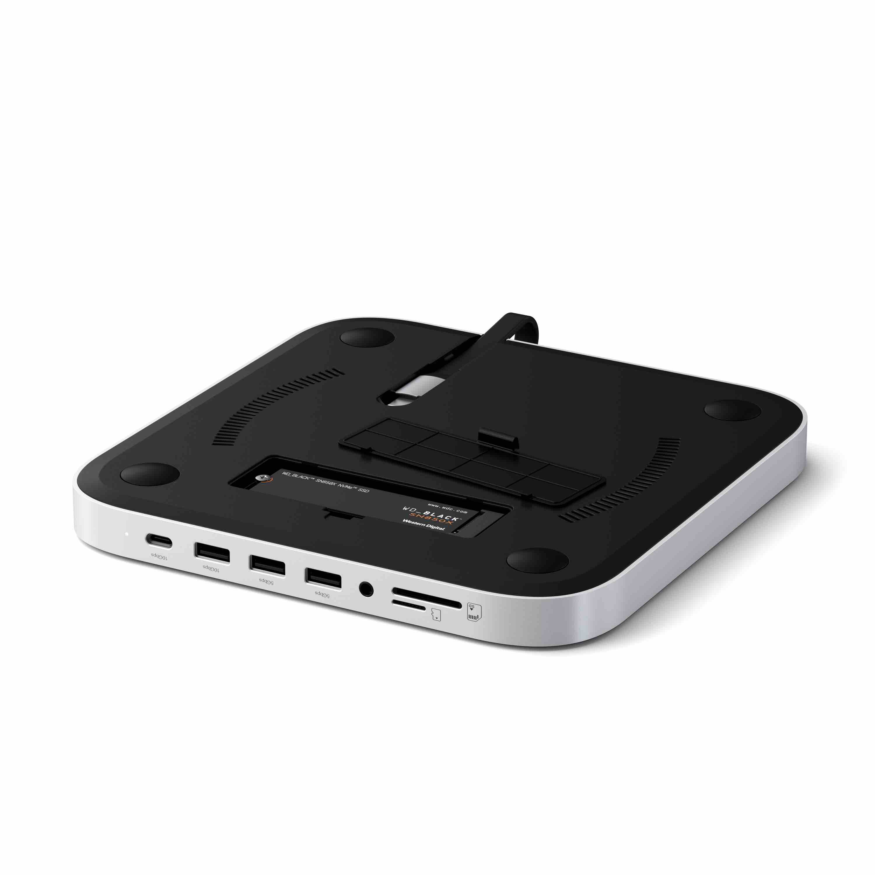 Satechi Stand & Hub For Mac Mini / Studio (1x USB-C 3.2, 1xUSB-A 3.2, 2x USB-A 3.0, 3.5mm Audio,1x Micro/SD, 1x NVMe/M.2 SATA SSD Enclosure Drive not included) - Silver