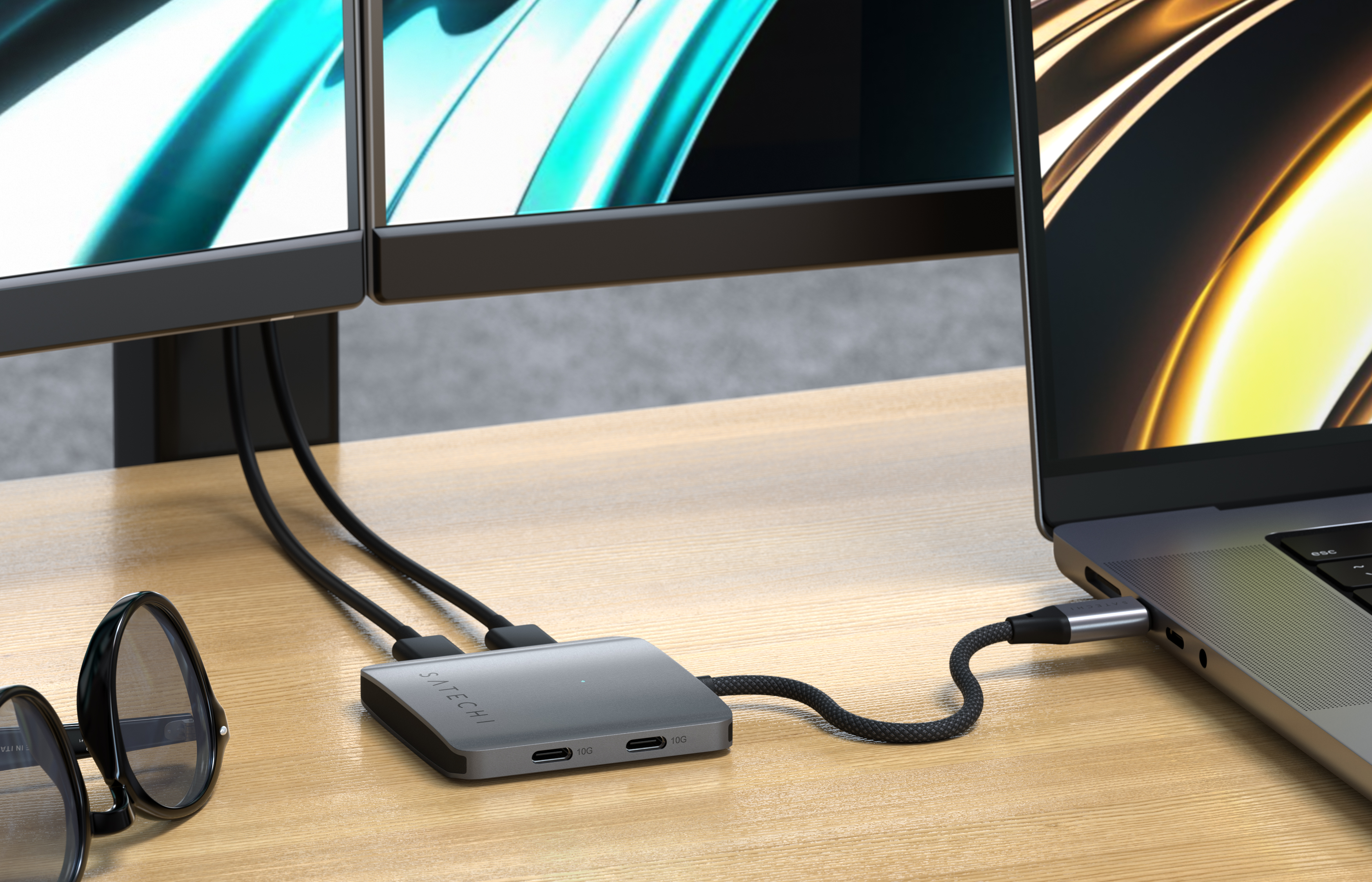 Satechi 4-Port USB-C Hub with PD - Space Gray