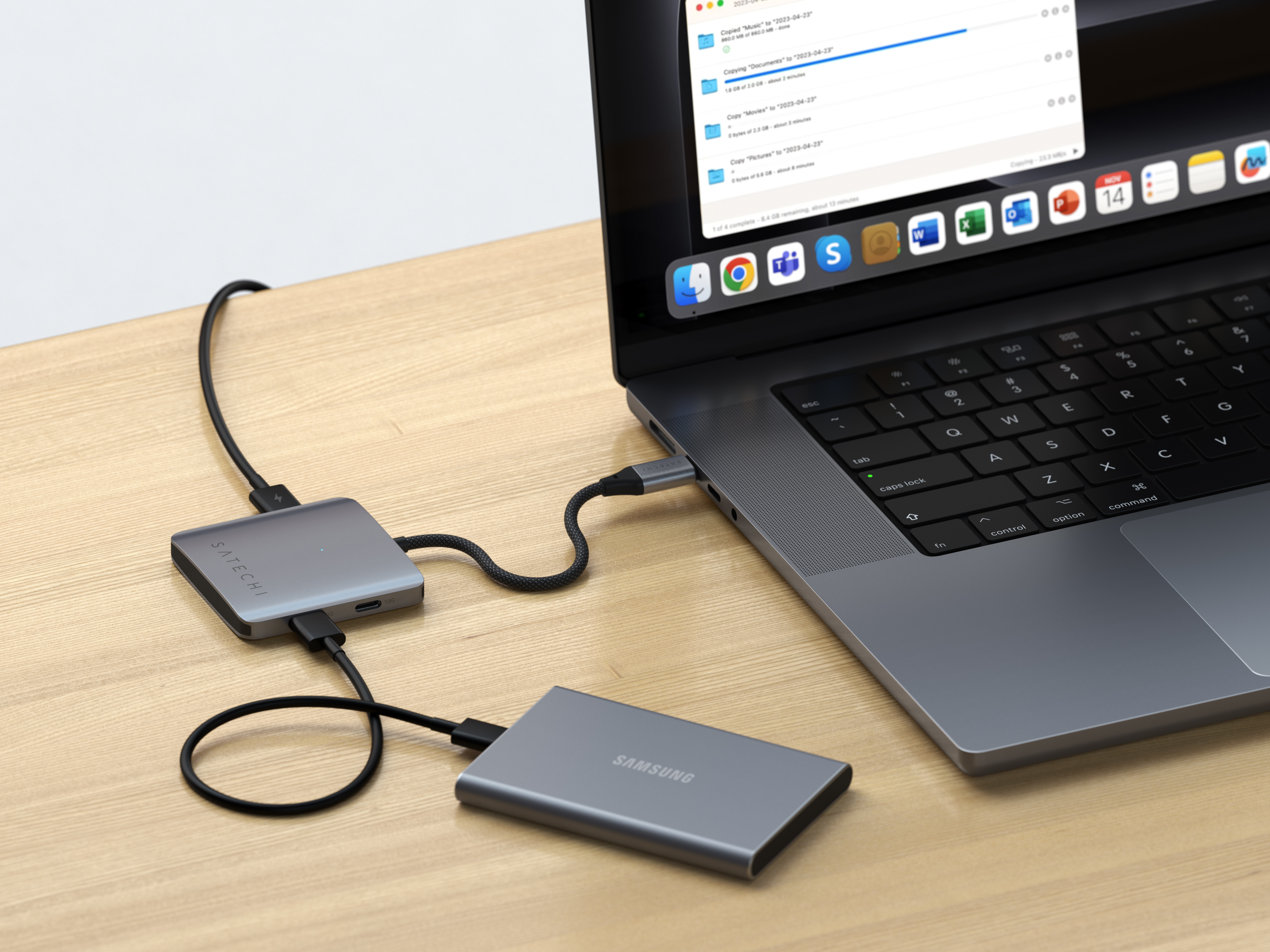 Satechi 4-Port USB-C Hub with PD - Space Gray
