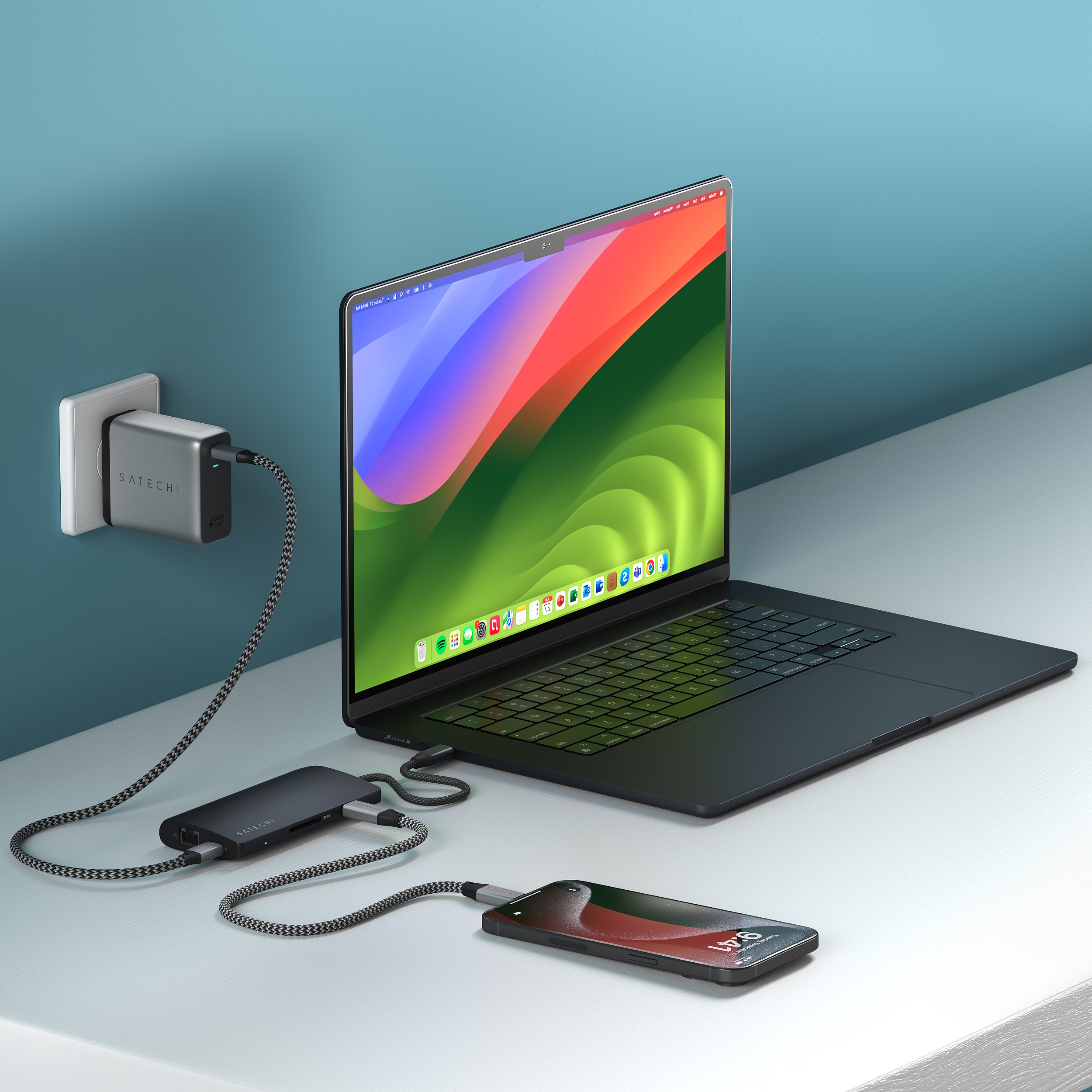Satechi USB-C MultiPort Adapter 8K with Ethernet V3 - Midnight