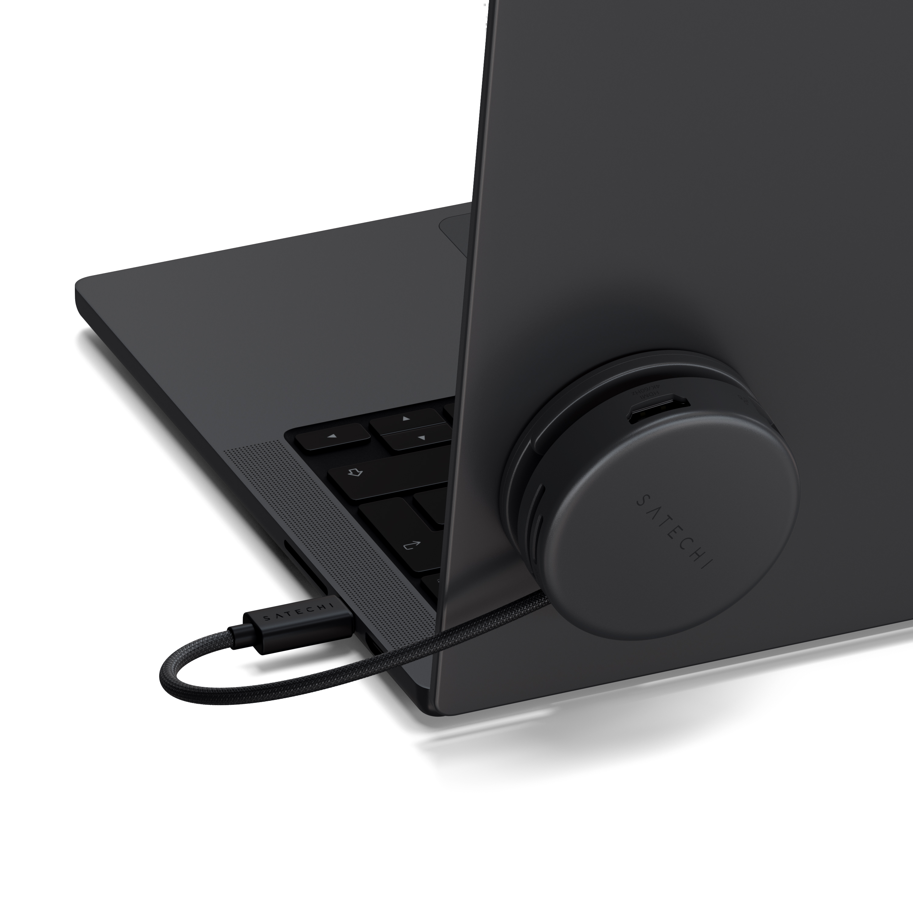 Satechi OntheGo 7-in-1 Multiport Adapter - Space Black
