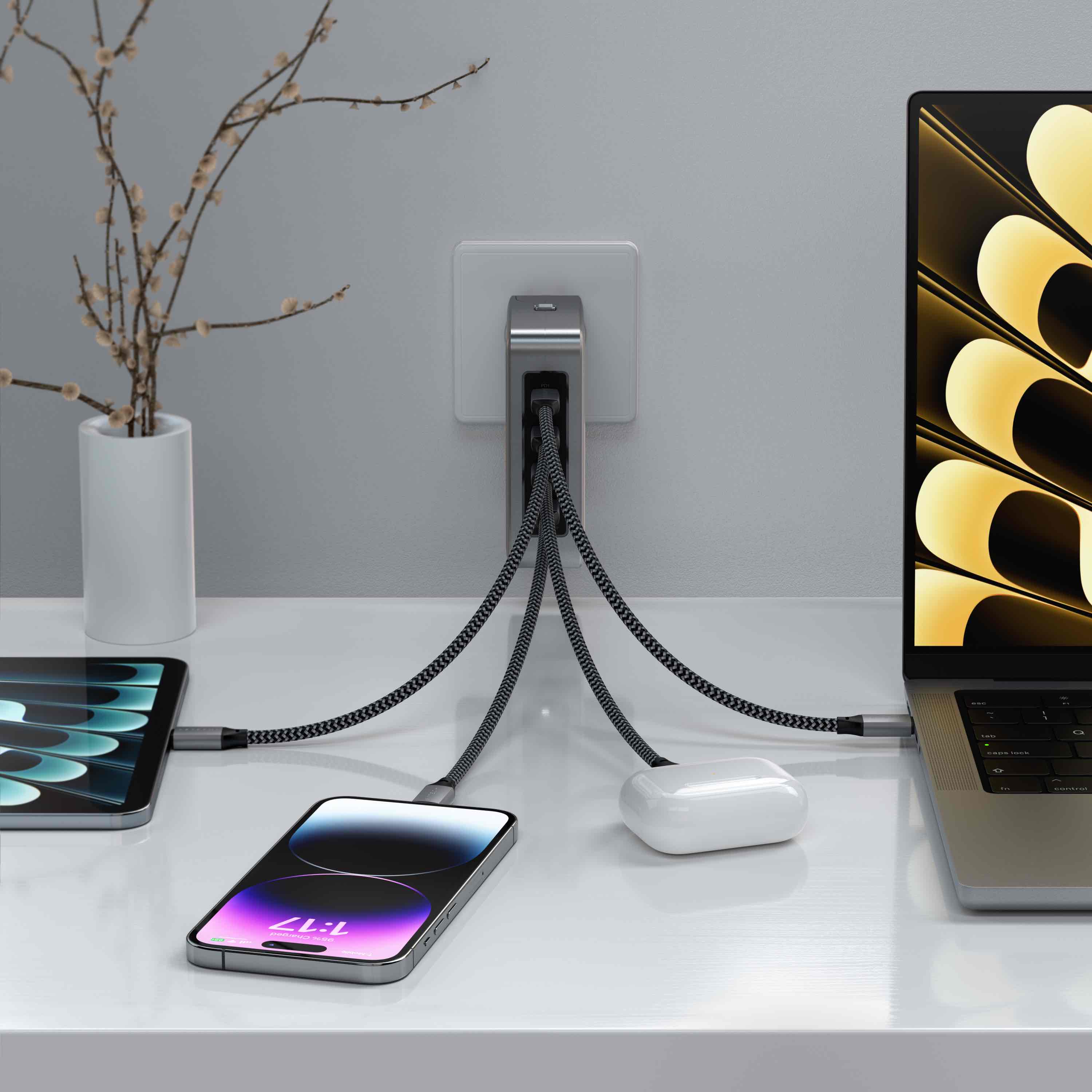 Satechi Travel Chrager 145W USB-C 4-Port (4x USB-C PD, UK-EU-AU-US adapte & mesh bag inc.) - Space Grey