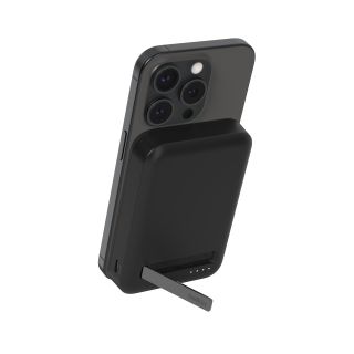 Belkin BOOSTCHARGE PRO 8k Qi2 MagSafe Compatible Powerbank with kickstand - Black