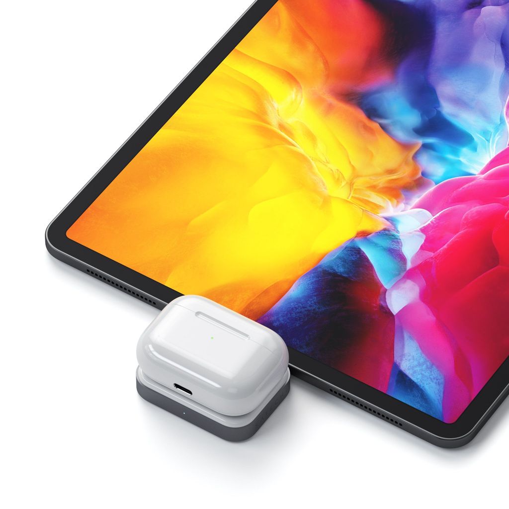 Satechi USB-C Wireless Charging Dock for AirPods (5W) - Space Grey